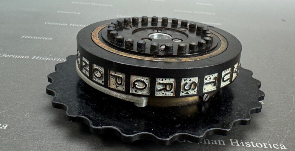 Seltene Enigma M4 Griechenwalze aus Bakelit (ca. 1944)