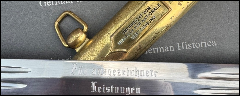 Ehrendolch der Volksmarine – „Für ausgezeichnete Leistungen“